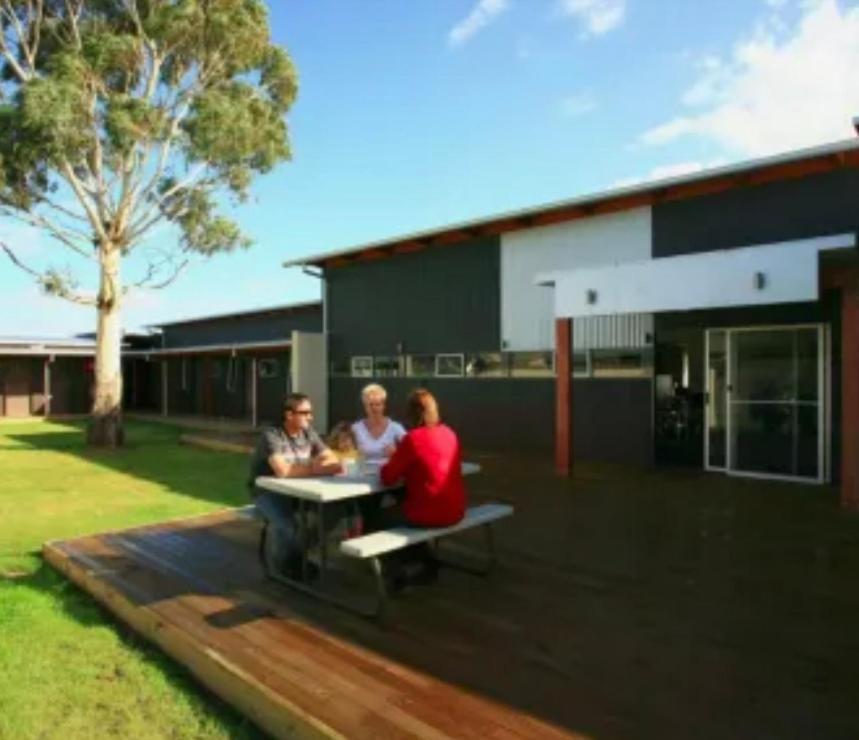 Swansea Backpacker Lodge Екстер'єр фото